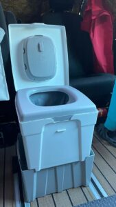 Trobolo WandaGo Toilette aufgebaut