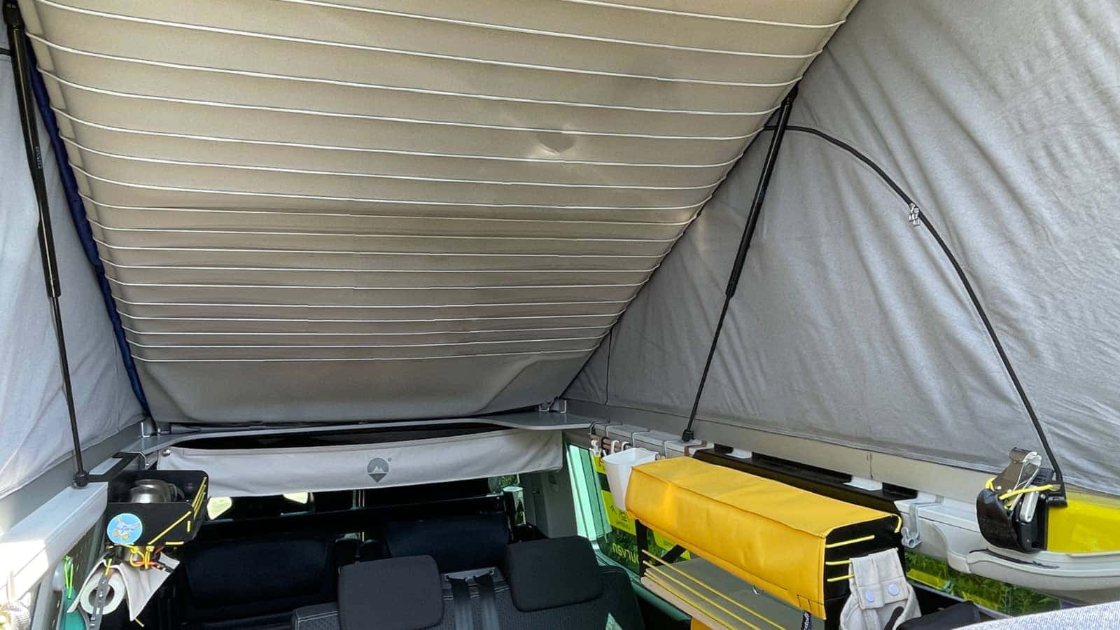 VW California Dachhimmel mit Bungee Wäscheleine